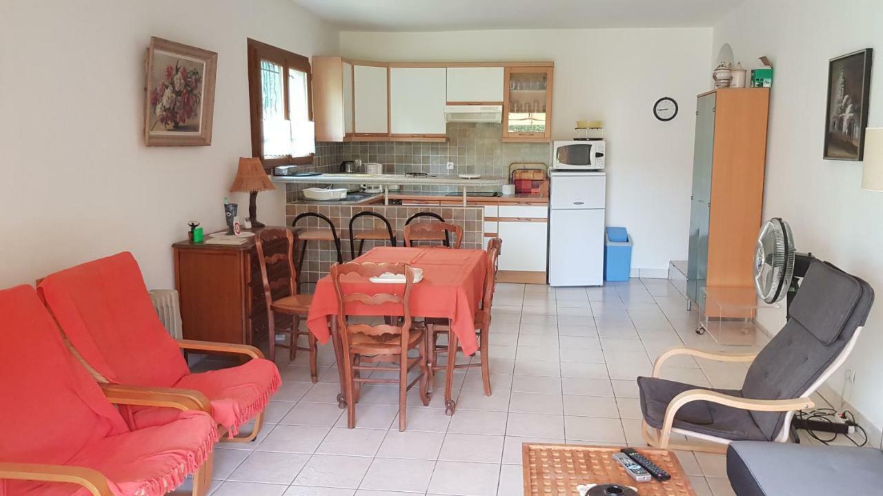 Saint Raphael - Appartement Dans Villa Au Calme A Valescure Y- Prix Inchanges Exterior photo
